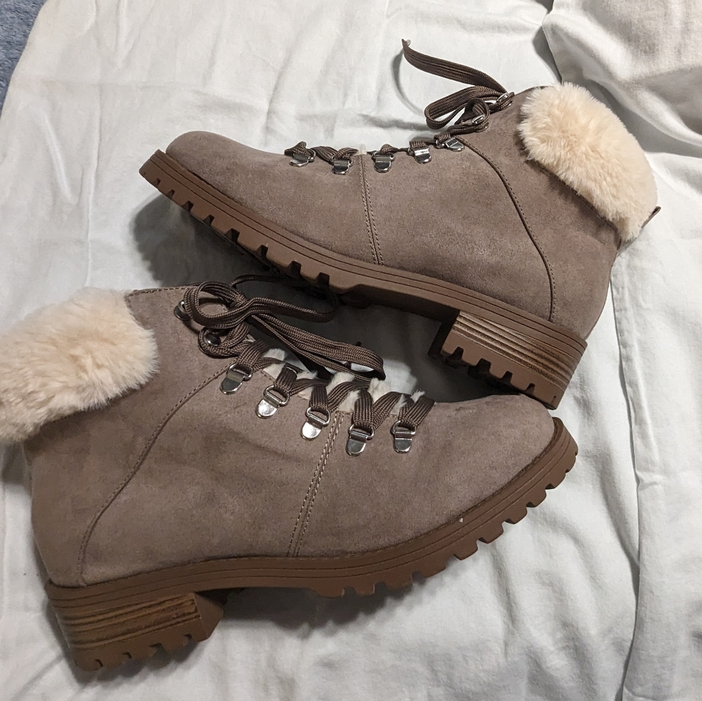 Torrid size 11 wide boots